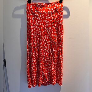 Billabong red midi skirt
Size XS